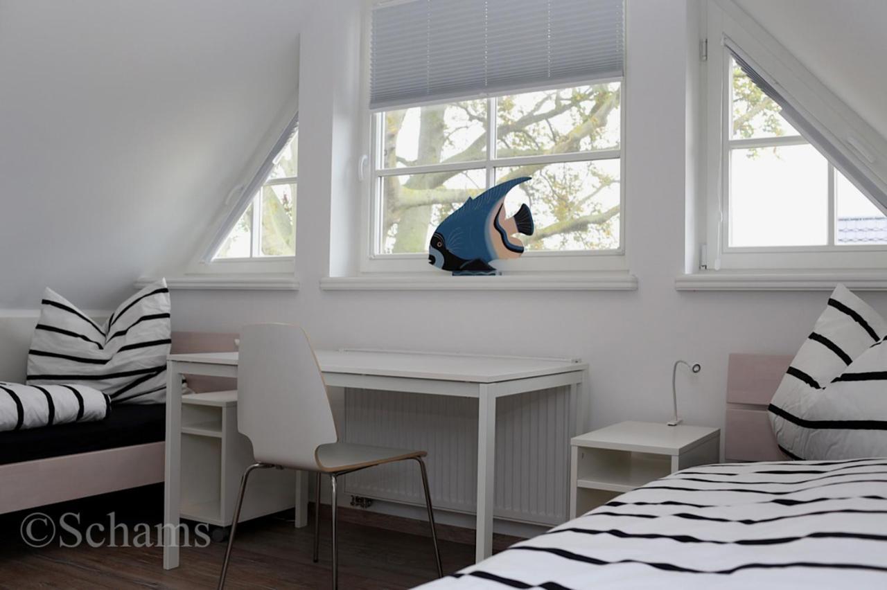 Ostseelagune Zingst, Exklusive Dhh, Strandnah, Sauna, Kamin, 3 Sz, 2 Baeder, Glasfaser, Haustierfrei, Garten Mit Suedterrasse, E-Ladesaeule, 2 Stellplaetze, Strandkorb, Fahrradschuppen, Waschmaschine, Trockner, Nichtraucher 외부 사진