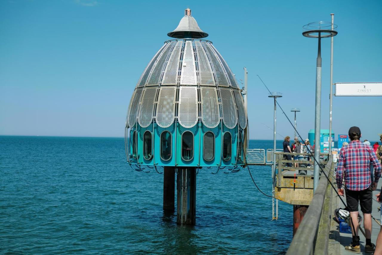 Ostseelagune Zingst, Exklusive Dhh, Strandnah, Sauna, Kamin, 3 Sz, 2 Baeder, Glasfaser, Haustierfrei, Garten Mit Suedterrasse, E-Ladesaeule, 2 Stellplaetze, Strandkorb, Fahrradschuppen, Waschmaschine, Trockner, Nichtraucher 외부 사진